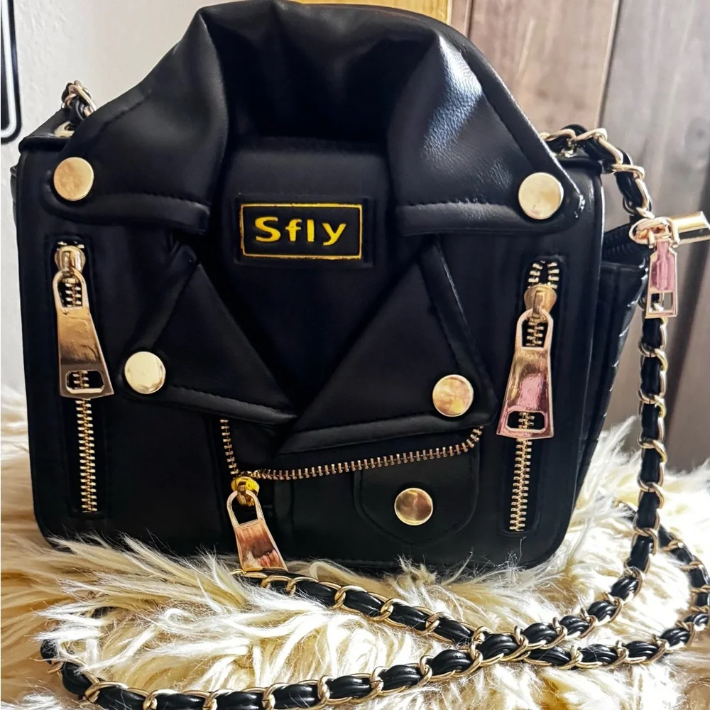 Black Chain Strap Women's Bag - Picture 1 of 2